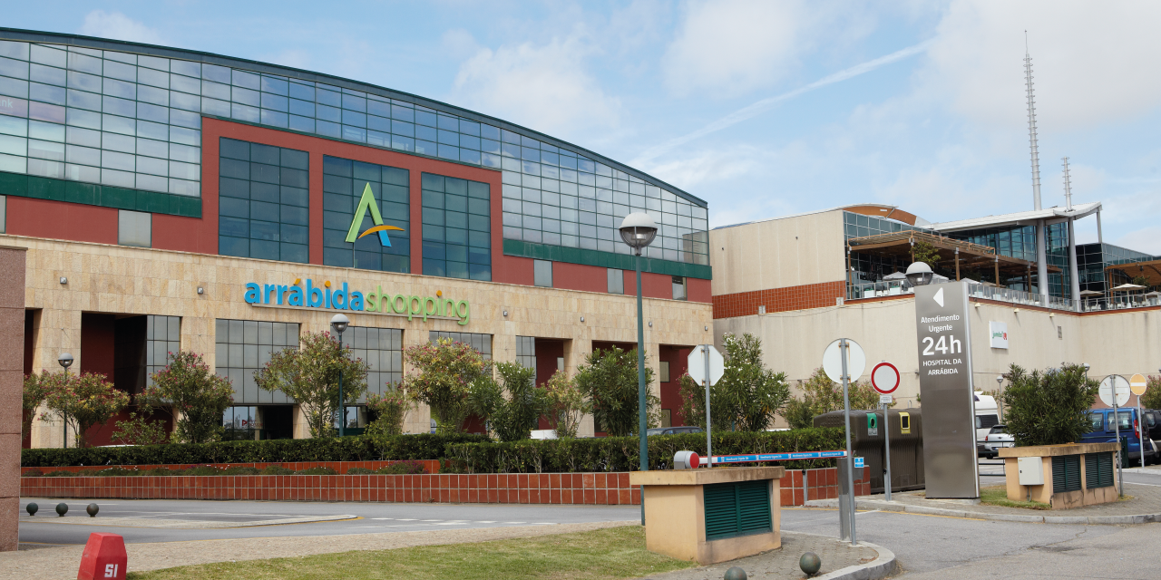 Centro Comercial Arrábida Shopping SaintGobain Portugal S.A.